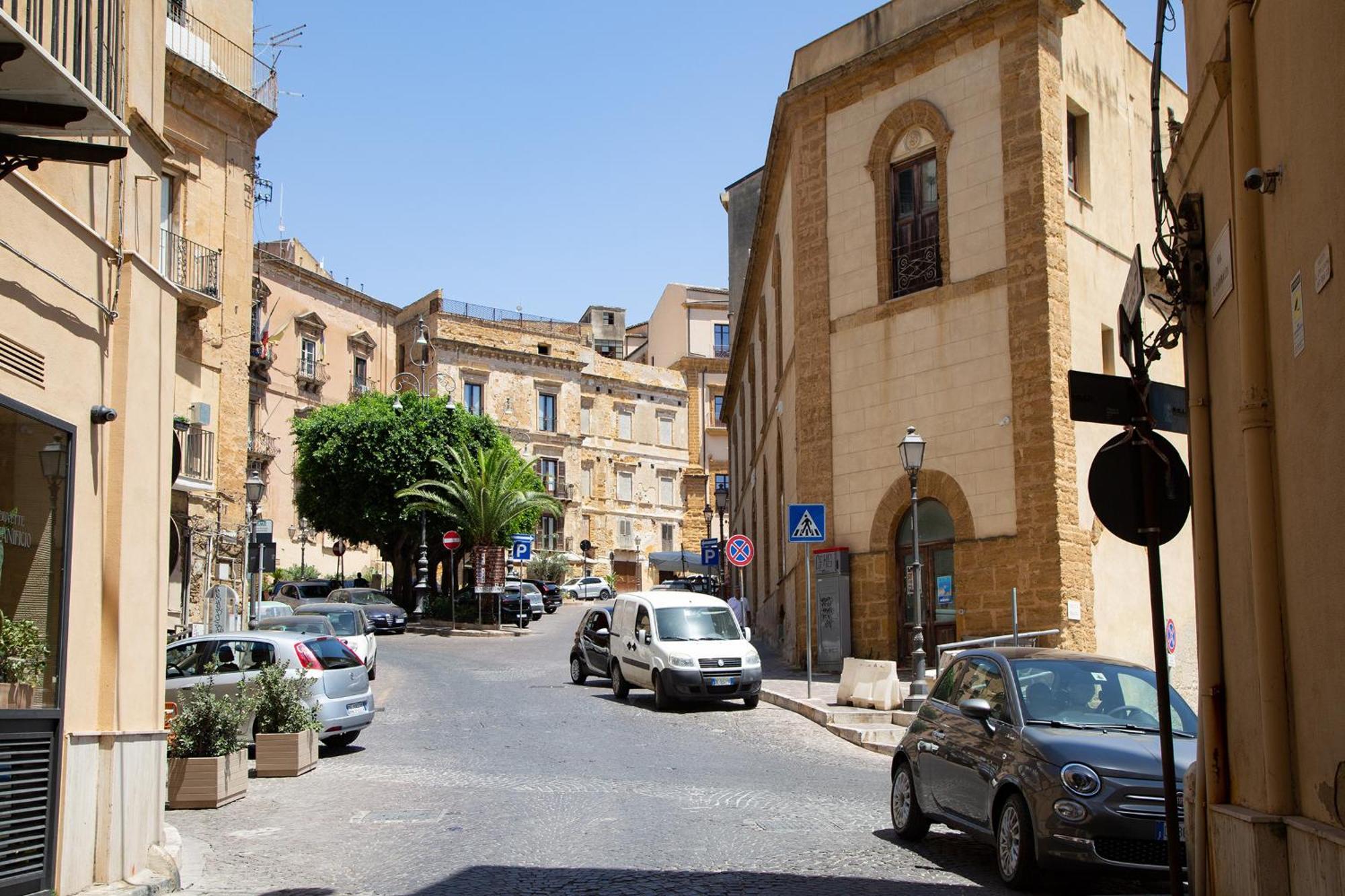 Fiore Dei Templi - Luxury Suite Experience Agrigento Luaran gambar